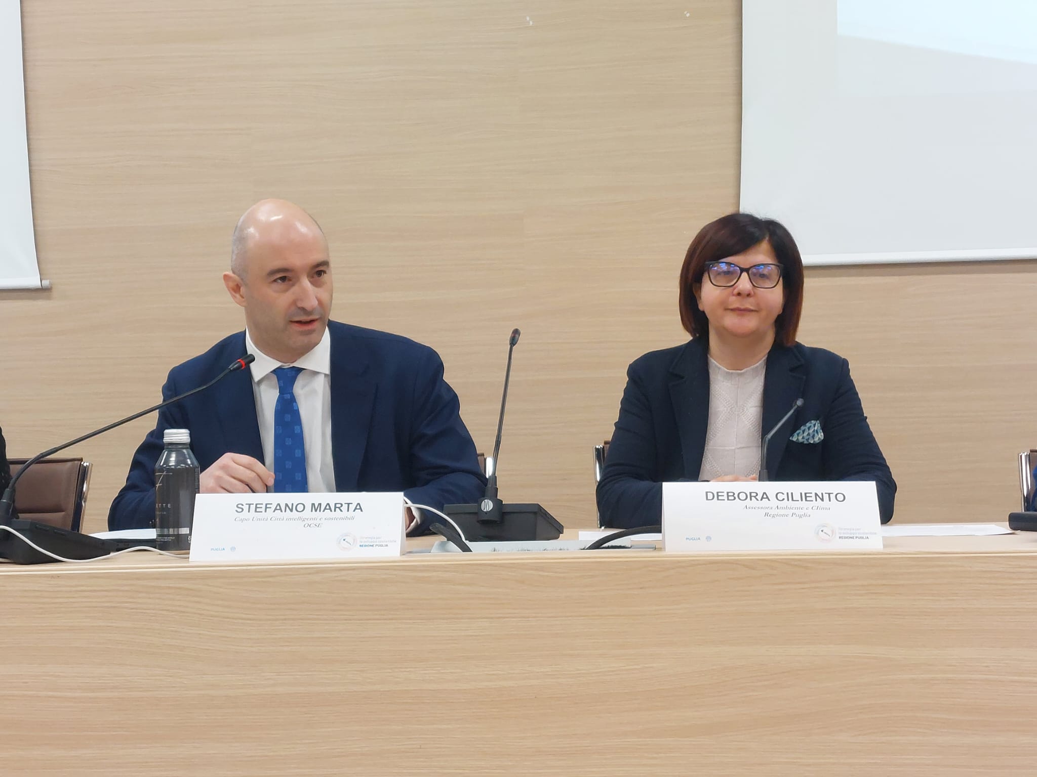 Galleria La Regione Puglia presenta i suoi progressi nell’attuazione della Strategia Regionale di Sviluppo Sostenibile, 26-27 marzo a Bari con rappresentanti di OCSE, Commissione Europea e Mase - Diapositiva 3 di 4