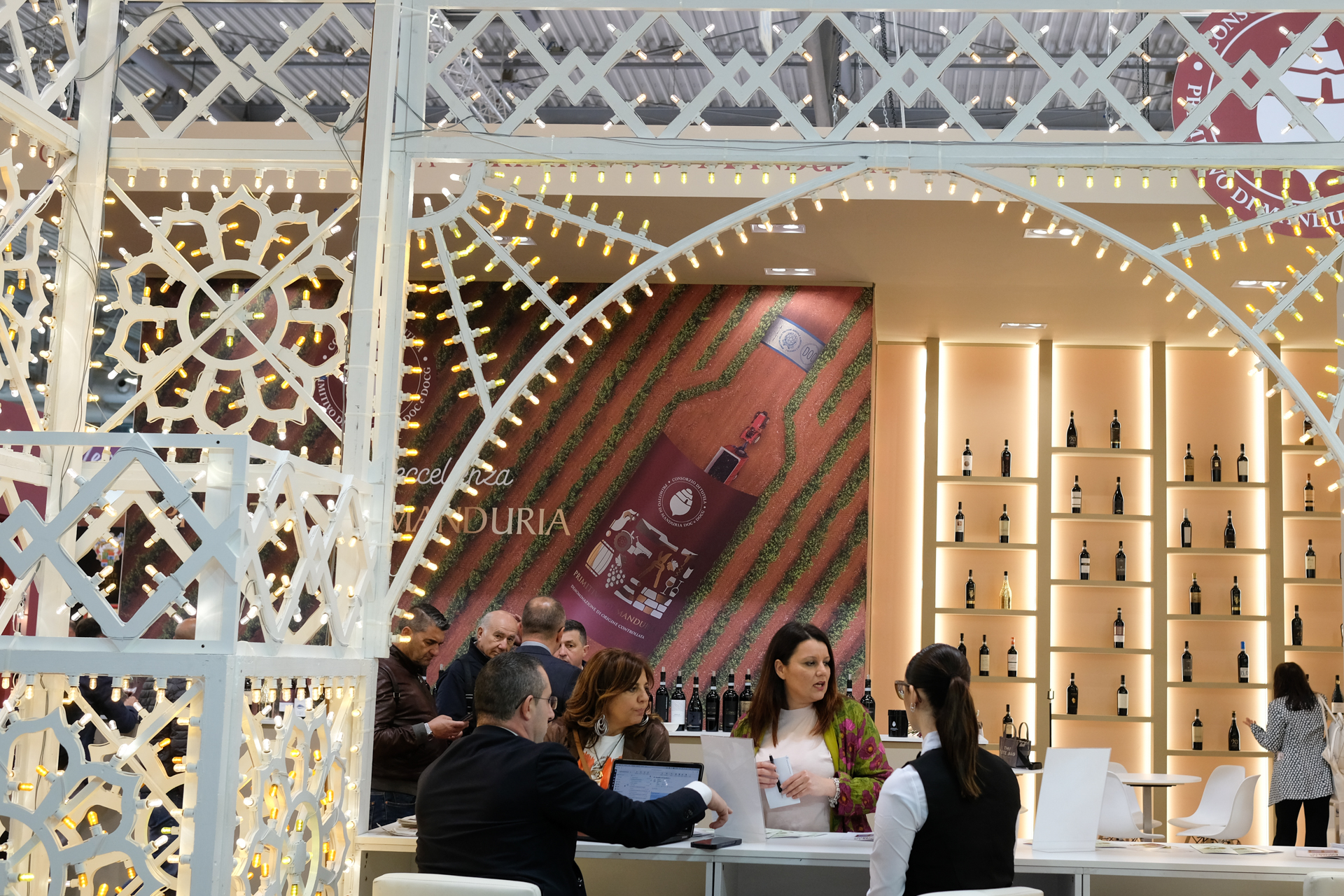 Galleria Puglia al Vinitaly 2026: risultati, relazioni e prospettive per il comparto vitivinicolo - Diapositiva 10 di 18